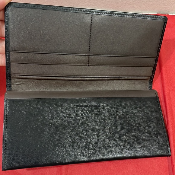 Sold❌Authentic Valentino Garavani Long Leather Wallet🖤UNISEX - Picture 7 of 17